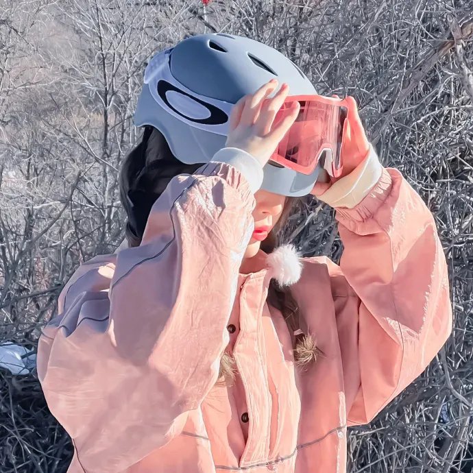 芍药花开火光中的芍药花