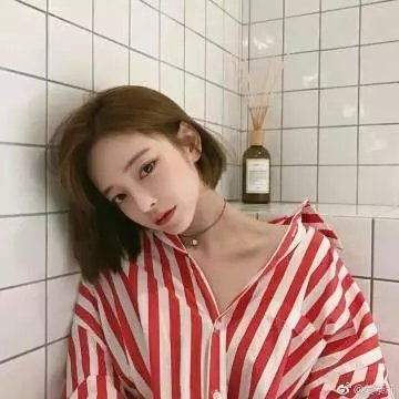 50英尺高的女人